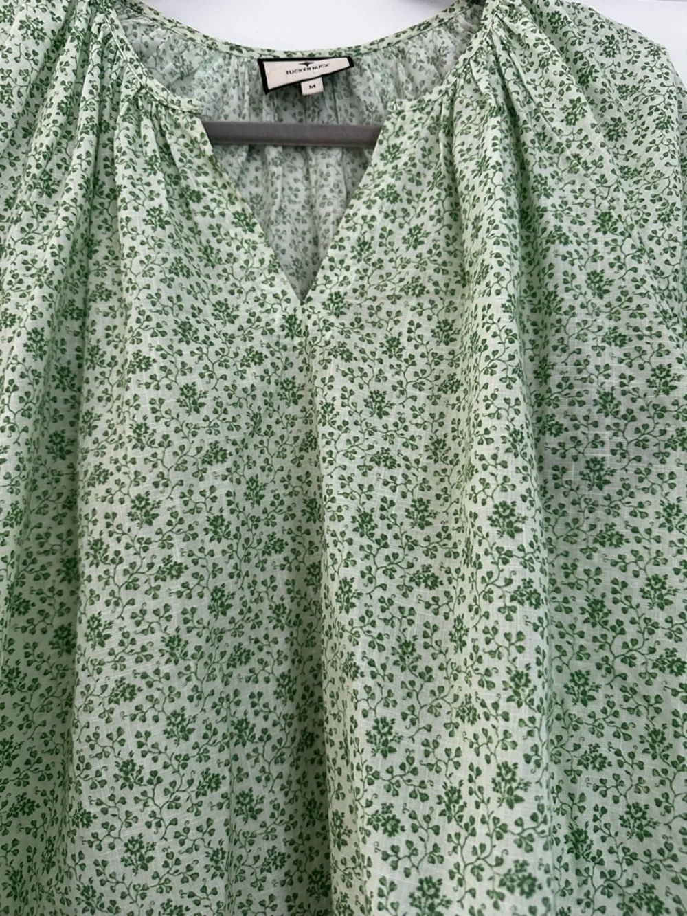 Tuckernuck Green Floral Short Sleeve Blouse - Picture 3 of 5